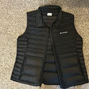 Columbia 650 vest worn once